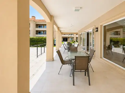 Departamento en Alquiler con 1 cocheras
