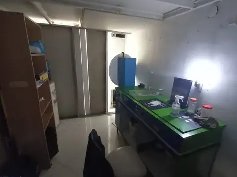 Local en Alquiler Via Púb.