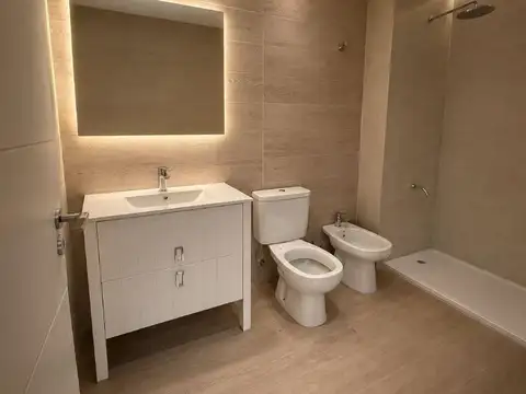 Departamento 4 ambientes con 3 baños