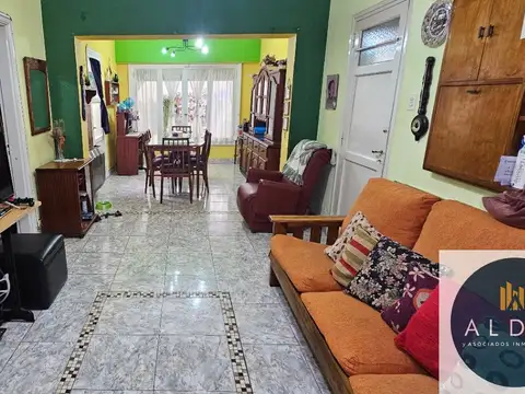 Casa en venta c/ cochera en Punta Alta