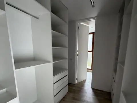Casa en Alquiler al Este