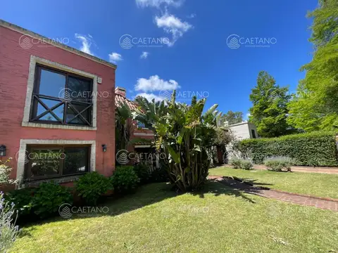 Casa en Alquiler Temporal de 5 dormitorios