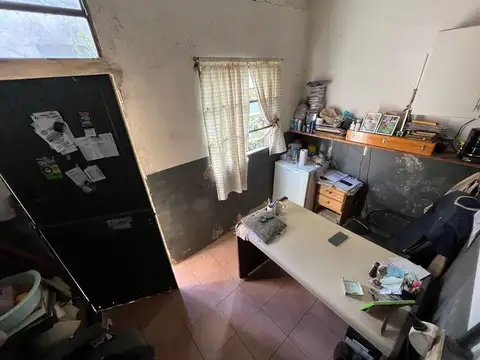 Casa 2 ambientes con 1 baño