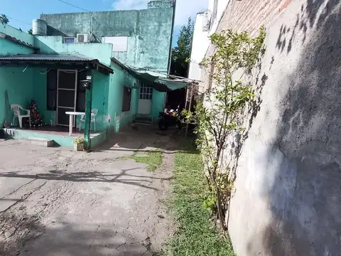 VENTA Casa 3 AMBIENTES + deptos Tigre