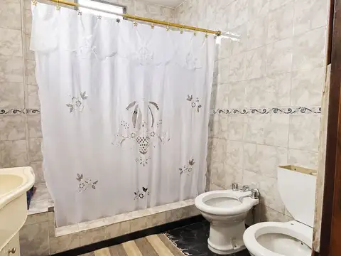 Depto Tipo Casa en Venta en Lanus Oeste, USD 65.000