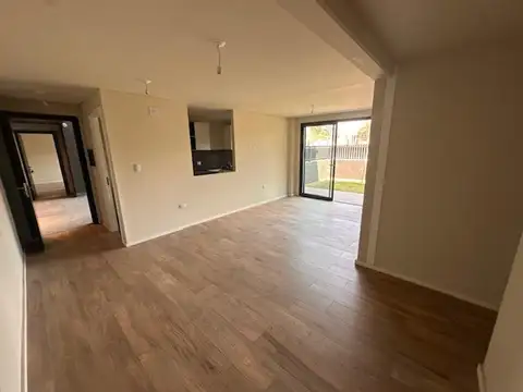 Departamento 4 ambientes con 2 baños