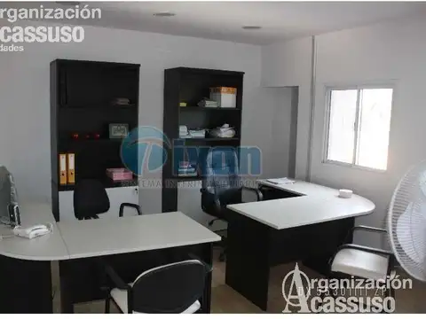 Depósito con Salida al Río. Tigre - En Venta