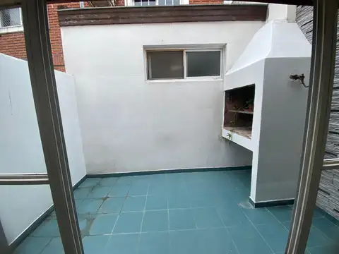 Depto Tipo Casa en Alquiler 25 años