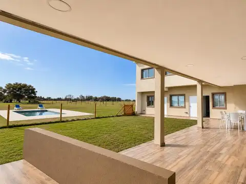 Casa en Venta al Oeste