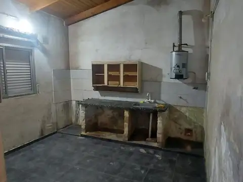Casa - Venta - Argentina, Almirante Brown - Pino 3045