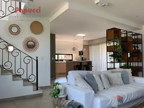 Casa en Venta de 4 dormitorios