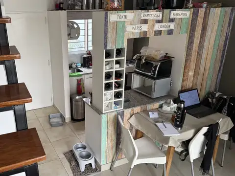 Depto Tipo Casa en Venta con 1 cocheras