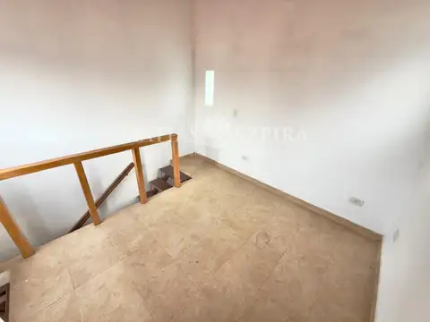 Depto Tipo Casa 3 ambientes con 2 baños