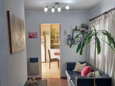 Casa 5 ambientes con 4 baños