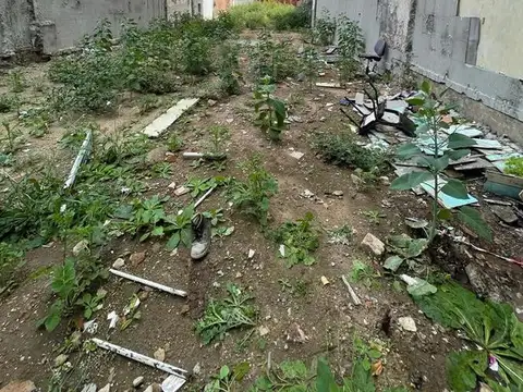 Terreno en Venta 8  mts Frente