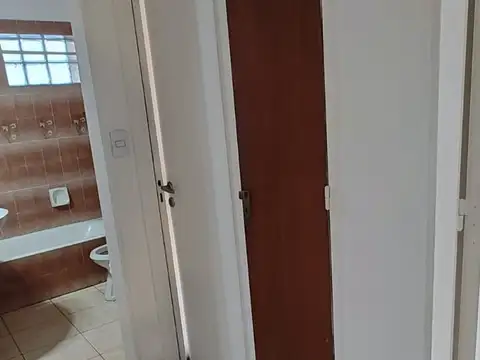 Departamento 6 ambientes con 3 baños