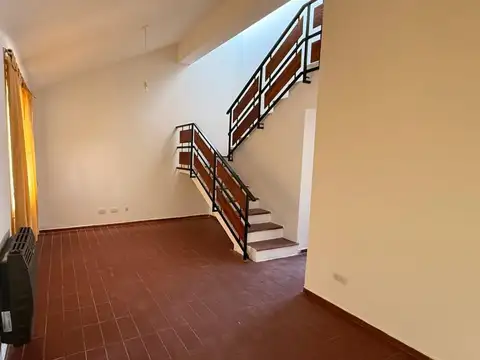 Casa en Alquiler en Gobernador Benegas, $ 790.000