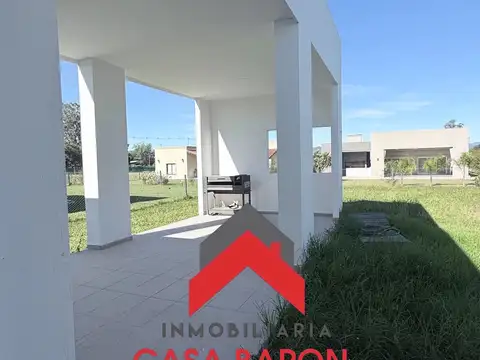 Casa en Venta en Jardines De San Lorenzo, USD 200.000