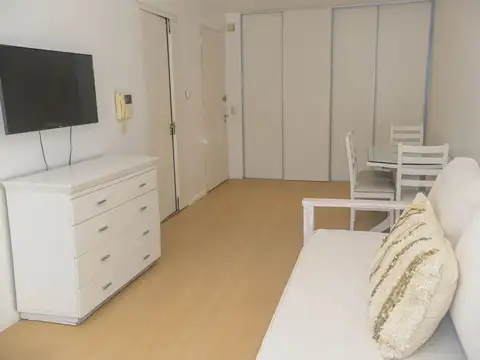 Alquiler Temporario Monoambiente c/balcon amoblado