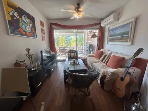 Avenida Francisco Acuña de