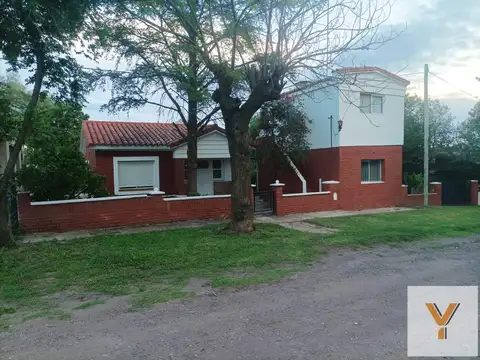 Rio Colorado e/ Marcos Juárez y Avenida Carril de Los Chilenos