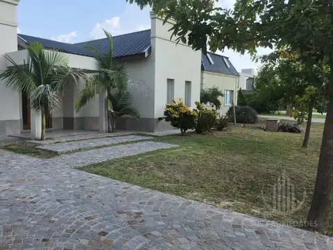 Santa Juana,  Canning