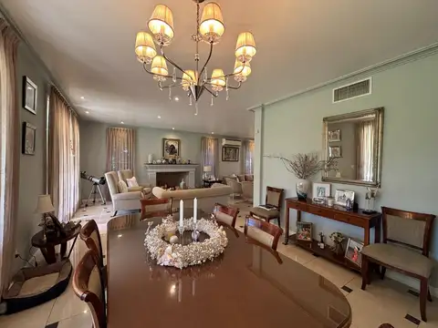 Casa en Venta al Este