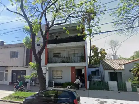 DEPARTAMENTO DOS AMBIENTES SOBRE AV CENTENARIO