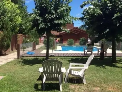 Casa en Alquiler de 4 dormitorios