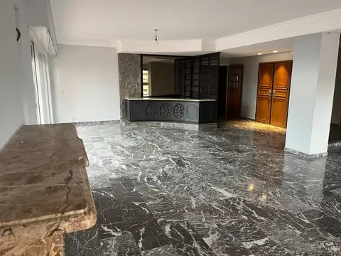 Departamento 6 ambientes con 2 baños