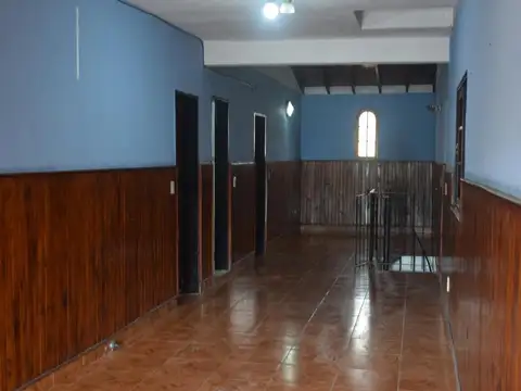 Casa 5 ambientes con 2 baños