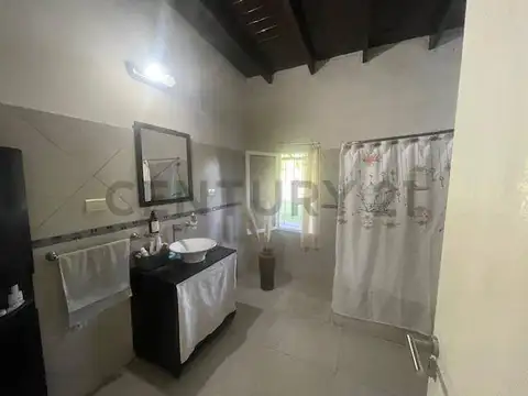 ROJAS entre PAYRO Y LAFERRERE 100, Piso 0