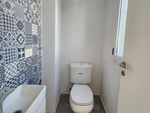 Departamento en Alquiler en Villa Luzuriaga, $ 850.000