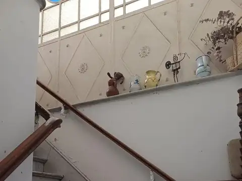 Depto Tipo Casa en Venta de 6 ambientes