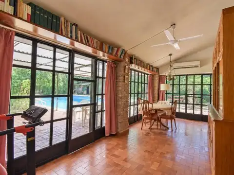 Venta de Casa. 3 Dormitorios, Aconquija 1102, Cotos de Alameda. Roldan.