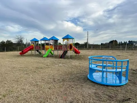 Terreno en Venta en Parque Exaltación, USD 31.000