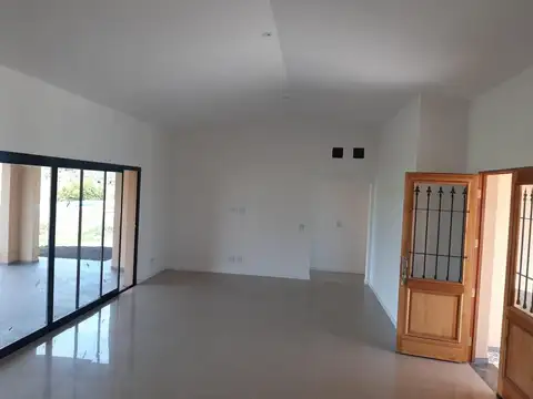 Casa 3 ambientes con 3 baños