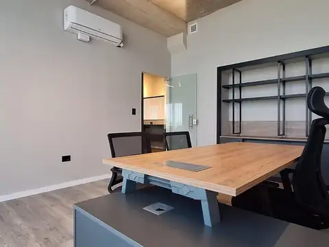 Oficina en Alquiler al Este