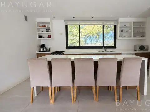 Casa en Venta en Sausalito, USD 240.000