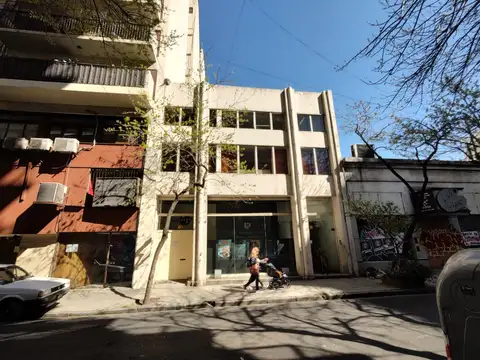 Edificio en Block - PB para Depósito con Oficinas
