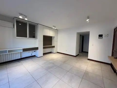 Departamento en Alquiler en Zarate, $ 950.000