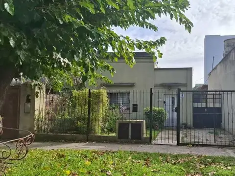 Casa Chalet  en Venta en Quilmes Oeste, Quilmes, G.B.A. Zona Sur