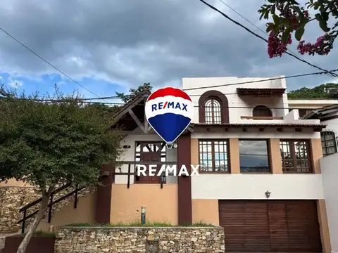 CASA 4 DORMITORIOS VENTA ZONA TRES CERRITOS