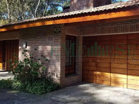 Casa en Alquiler Temporal con 1 cochera