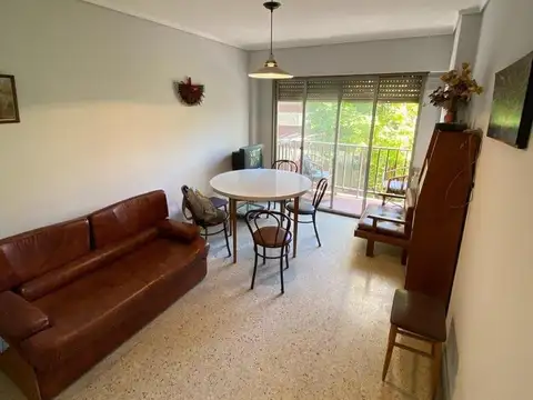 DEPARTAMENTO 2 AMBIENTES A LA CALLE