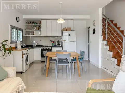 Depto Tipo Casa 4 ambientes con 1 baño