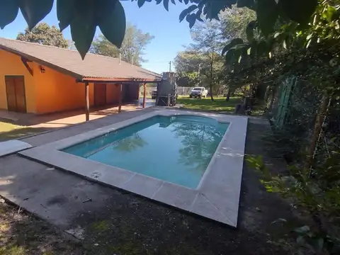 Casa 5 ambientes con 2 baños