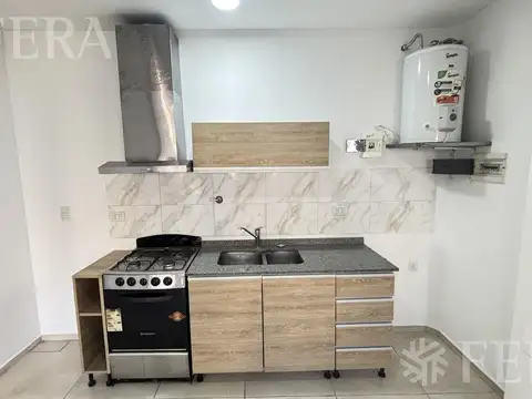 Departamento en Alquiler en Bernal Oeste, $ 450.000