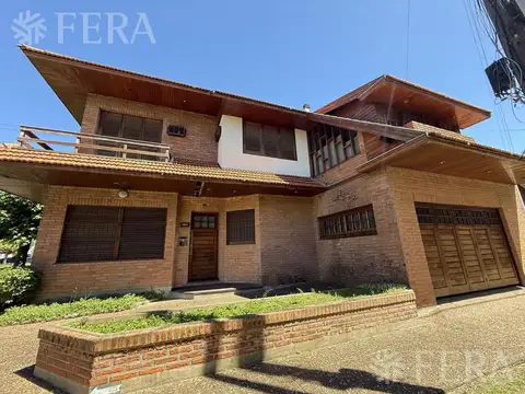 Casa en Venta en Bernal, USD 300.000