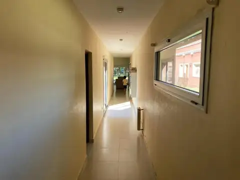 Casa en Alquiler con 1 cochera
